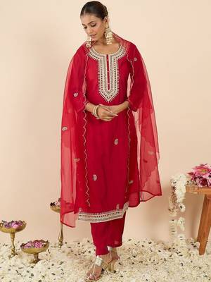 Women Ethnic Motifs Embroidered Regular Kurta with Trousers & With Dupatta 4