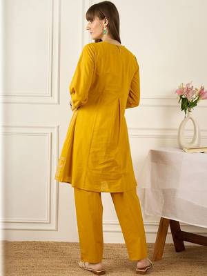 Flral Embroidered Pleated Thread Work Pure Cotton A-Line Kurta With Trousers 5