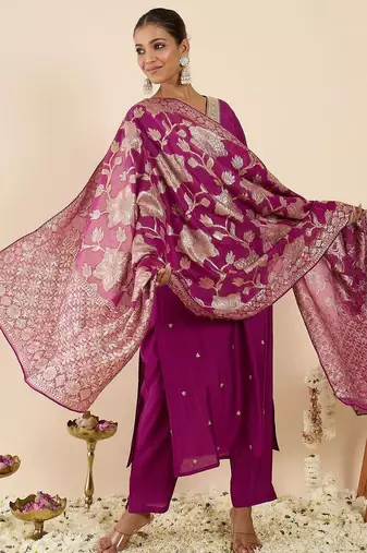 Floral Embroidered V-Neck Regular Straight Kurta With Trousers & Dupatta