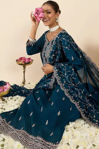 Women Ethnic Motifs Embroidered Regular Thread Work Kurta with Trousers & With Dupatta