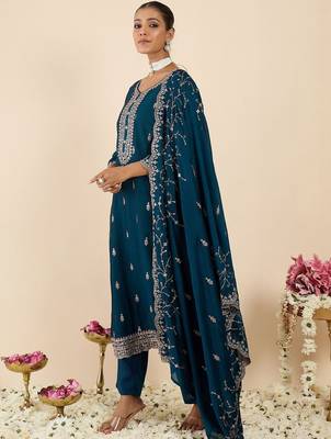 Women Ethnic Motifs Embroidered Regular Thread Work Kurta with Trousers & With Dupatta 5