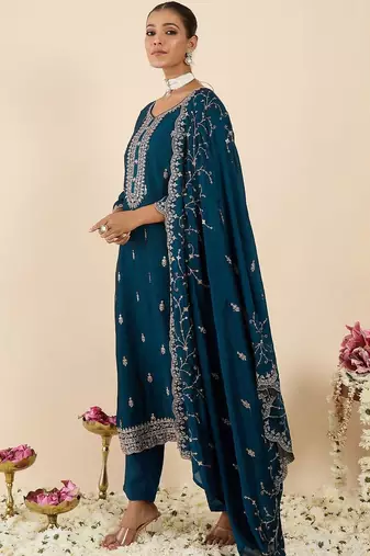 Women Ethnic Motifs Embroidered Regular Thread Work Kurta with Trousers & With Dupatta