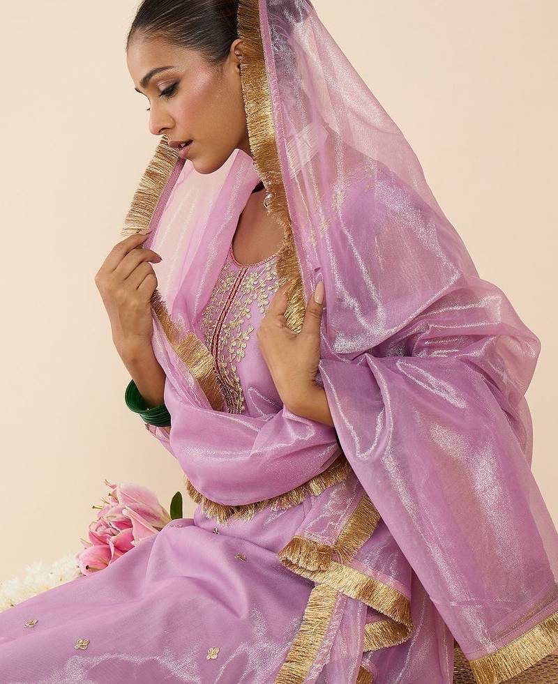 Women Ethnic Motifs Embroidered Regular Thread Work Kurta with Trousers & With Dupatta
