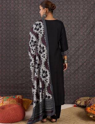 Women Ethnic Motifs Printed Regular Kurta with Trousers & With Dupatta 5