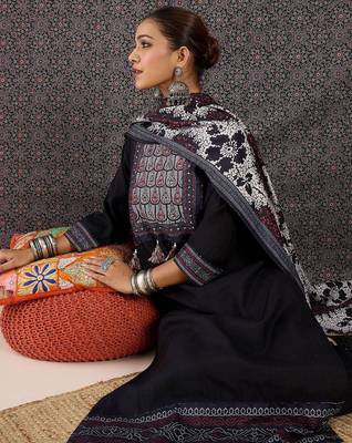 Women Ethnic Motifs Printed Regular Kurta with Trousers & With Dupatta 6