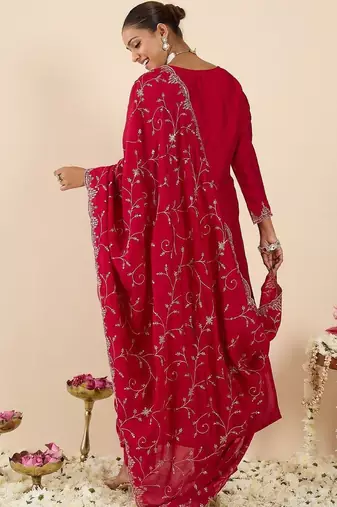 Floral Embroidered Round Neck Regular Straight Kurta With Trousers & Dupatta