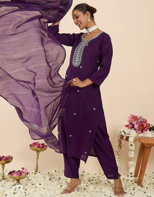 Women Ethnic Motifs Embroidered Regular Thread Work Kurta with Trousers & With Dupatta 2