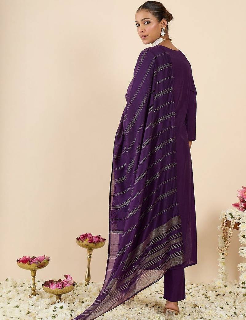 Women Ethnic Motifs Embroidered Regular Thread Work Kurta with Trousers & With Dupatta