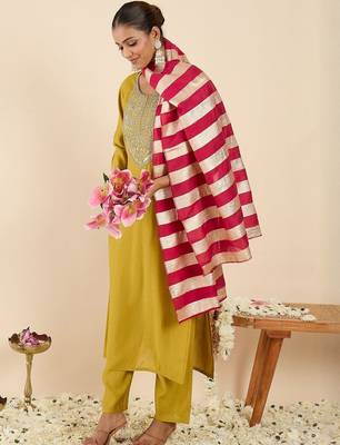 Women Ethnic Motifs Embroidered Regular Thread Work Kurta with Trousers & With Dupatta 1