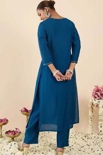 Women Ethnic Motifs Embroidered Regular Thread Work Kurta with Trousers