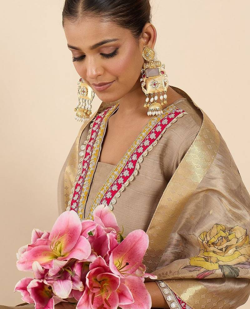 Women Floral Panelled Thread Work Raw Silk Kurta with Trousers & With Dupatta