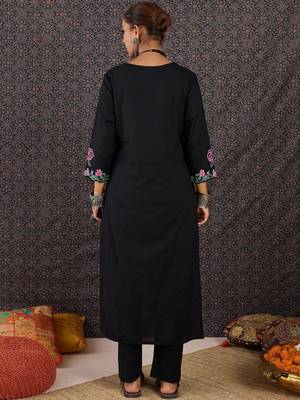 Women Floral Embroidered Regular Thread Work Pure Cotton Kurta with Trousers 4