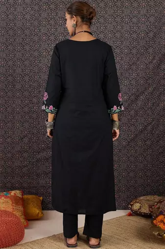 Women Floral Embroidered Regular Thread Work Pure Cotton Kurta with Trousers