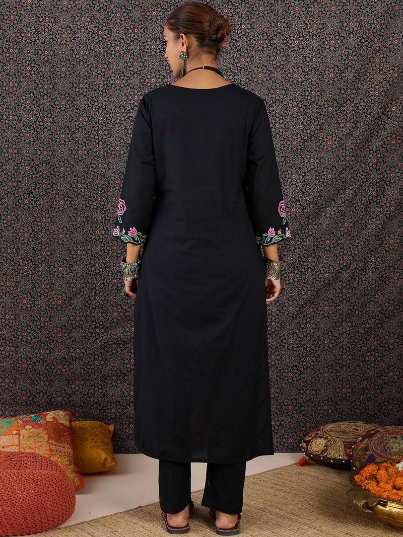 Women Floral Embroidered Regular Thread Work Pure Cotton Kurta with Trousers