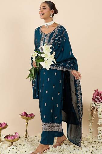 Women Ethnic Motifs Embroidered Regular Kurta with Trousers & With Dupatta