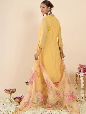 Women Floral Embroidered Panelled Thread Work Kurta with Trousers & With Dupatta 5