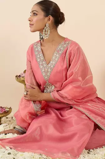 Women Ethnic Motifs Embroidered Regular Thread Work Kurta with Trousers & With Dupatta