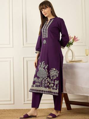 Women Ethnic Motifs Printed Regular Pure Cotton Kurta with Trousers 3