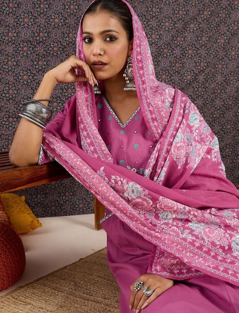 Women Floral Embroidered Panelled Thread Work Pure Cotton Kurta with Trousers & With Dupatta