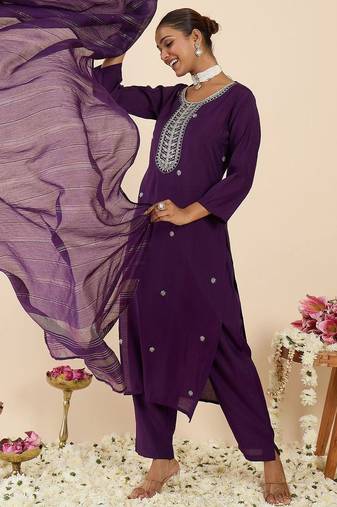Women Ethnic Motifs Embroidered Regular Thread Work Kurta with Trousers & With Dupatta