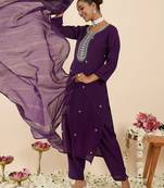 Women Ethnic Motifs Embroidered Regular Thread Work Kurta with Trousers & With Dupatta