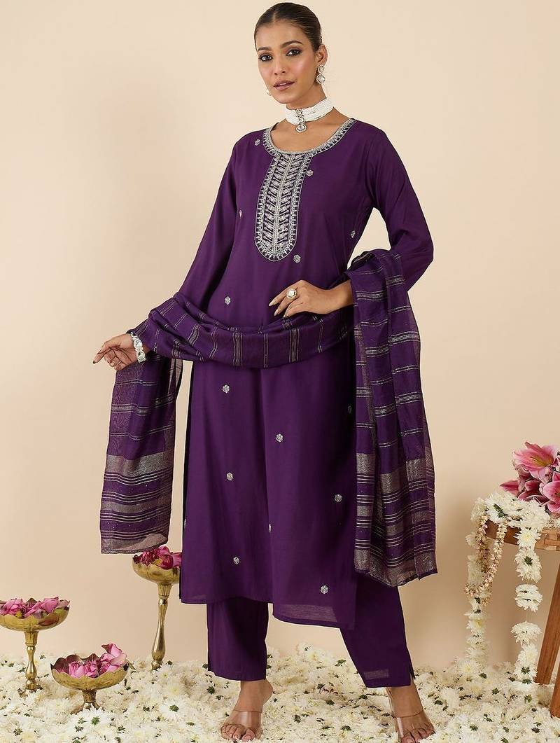 Women Ethnic Motifs Embroidered Regular Thread Work Kurta with Trousers & With Dupatta