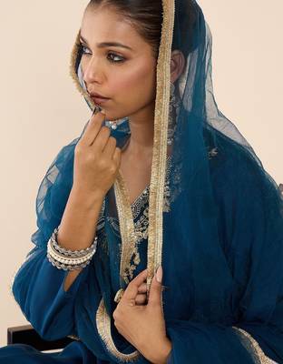 Women Ethnic Motifs Embroidered Regular Kurta with Trousers & With Dupatta 2