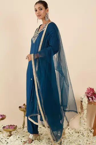 Women Ethnic Motifs Embroidered Regular Kurta with Trousers & With Dupatta