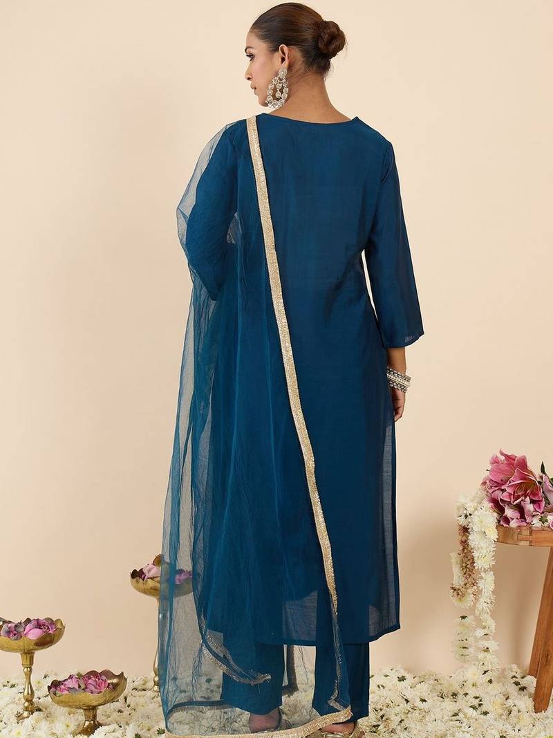 Women Ethnic Motifs Embroidered Regular Kurta with Trousers & With Dupatta