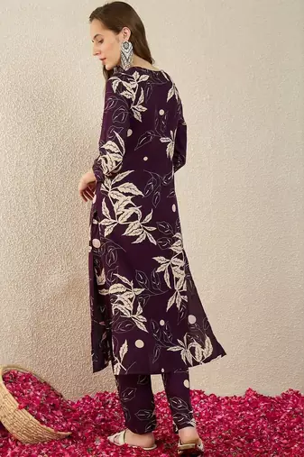 Women Floral Printed Regular Kurta with Trousers