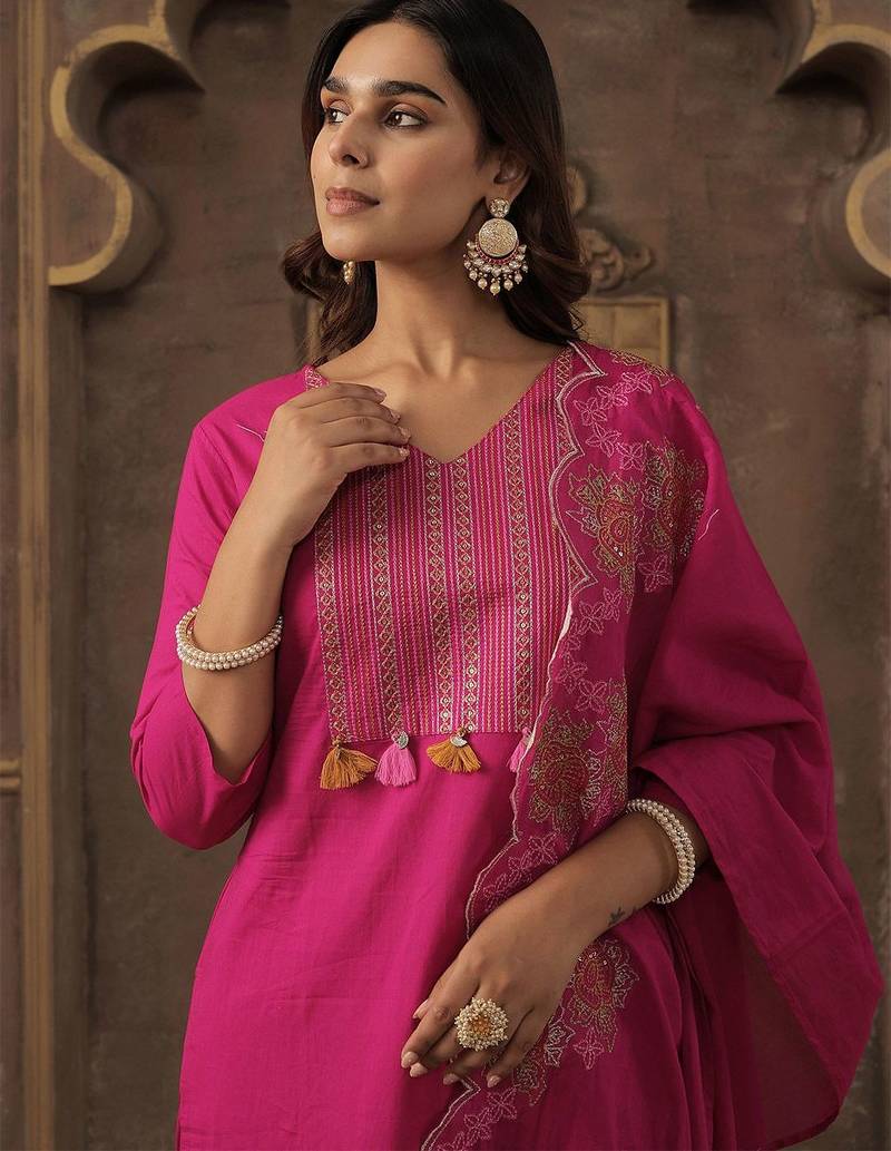 Ethnic Motifs Embroidered Thread Work Pure Cotton Kurta With Trousers & Dupatta