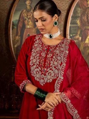 Women Ethnic Motifs Embroidered Thread Work Velvet Kurta & Trousers With Dupatta 2