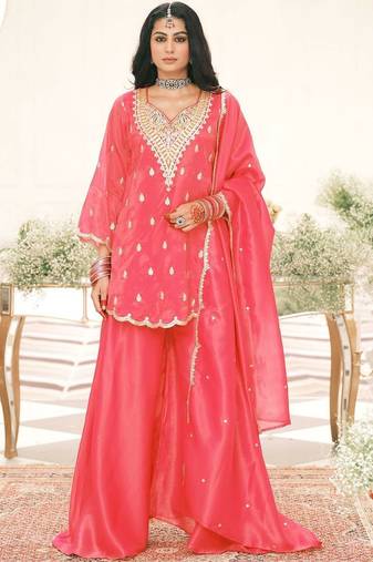 Ethnic Motifs Embroidered V-Neck Thread Work Kurta With Palazzos & Dupatta