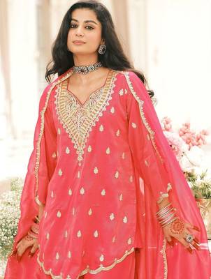 Ethnic Motifs Embroidered V-Neck Thread Work Kurta With Palazzos & Dupatta 2