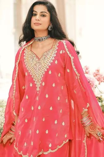 Ethnic Motifs Embroidered V-Neck Thread Work Kurta With Palazzos & Dupatta