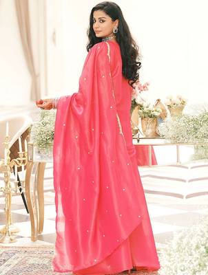 Ethnic Motifs Embroidered V-Neck Thread Work Kurta With Palazzos & Dupatta 3
