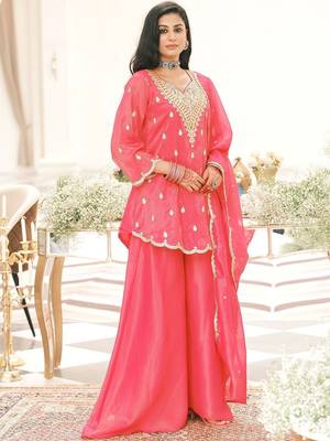 Ethnic Motifs Embroidered V-Neck Thread Work Kurta With Palazzos & Dupatta 4