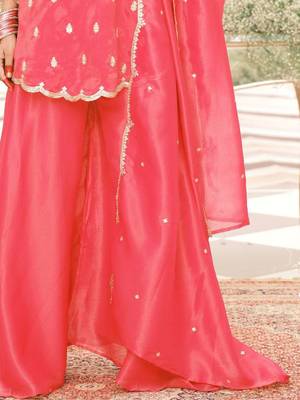 Ethnic Motifs Embroidered V-Neck Thread Work Kurta With Palazzos & Dupatta 7