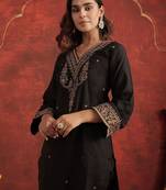 Women Floral Embroidered Kurta with Trousers