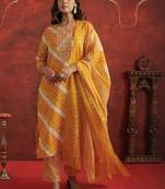 Women Ethnic Motifs Printed Kurta with Trousers & Dupatta