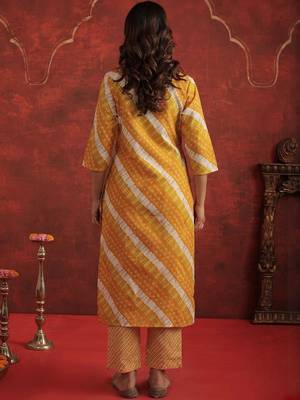 Women Ethnic Motifs Printed Kurta with Trousers & Dupatta 4