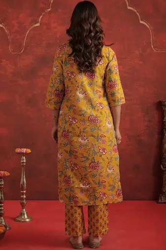 Women Ethnic Motifs Printed Regular Thread Work Kurta with Trousers & Dupatta