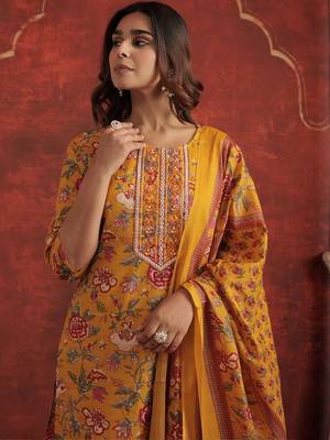 Women Ethnic Motifs Printed Regular Thread Work Kurta with Trousers & Dupatta 4