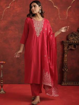 Floral Yoke Design Round Neck Thread Work Straight Kurta With Trousers & Dupatta 6