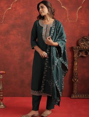 Floral Yoke Design Round Neck Thread Work Kurta With Trousers & Dupatta 5