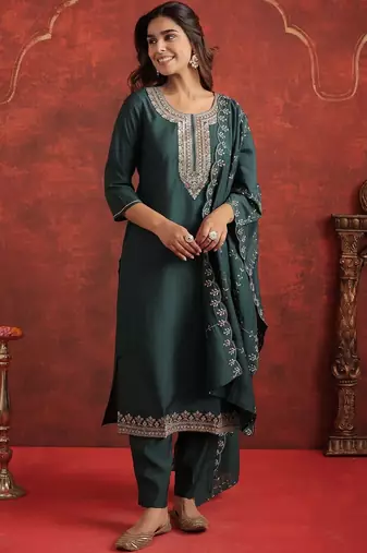 Floral Yoke Design Round Neck Thread Work Kurta With Trousers & Dupatta