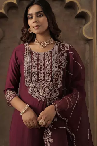 Women Ethnic Motifs Embroidered Kurta with Trousers & Dupatta