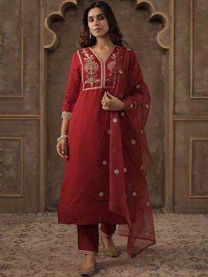 Women Ethnic Motifs Embroidered Kurta with Trousers & Dupatta 4