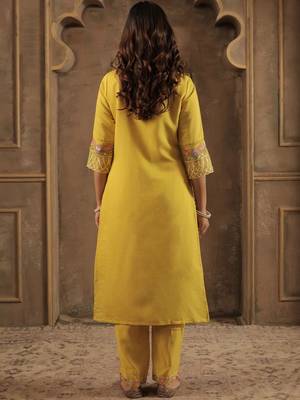 Women Floral Embroidered Kurta with Trousers & Dupatta 3