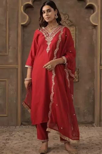 Ethnic Motifs Embroidered V-Neck Straight Kurta With Trousers & Dupatta